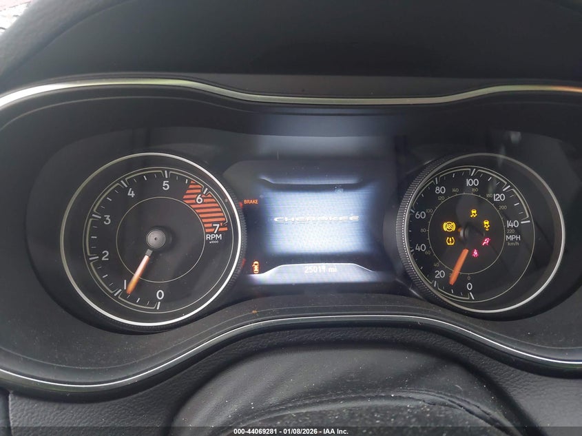 VIN 1C4PJLMNXMD134533 2021 JEEP CHEROKEE LATITUDE LUX FWD
