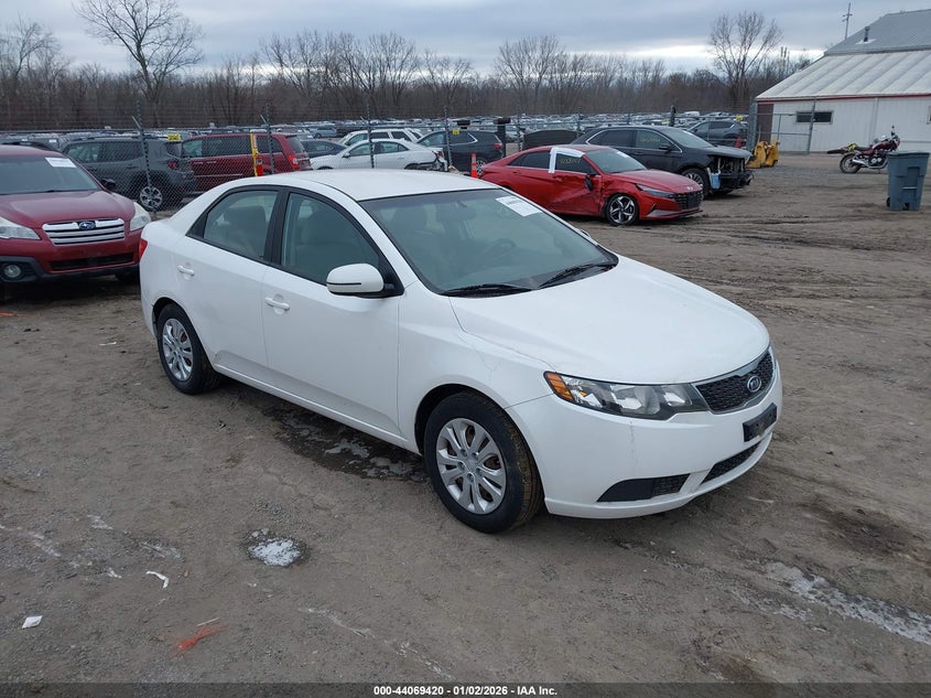 KNAFU4A29B5887137 2011 Kia Forte Ex auction photo 1