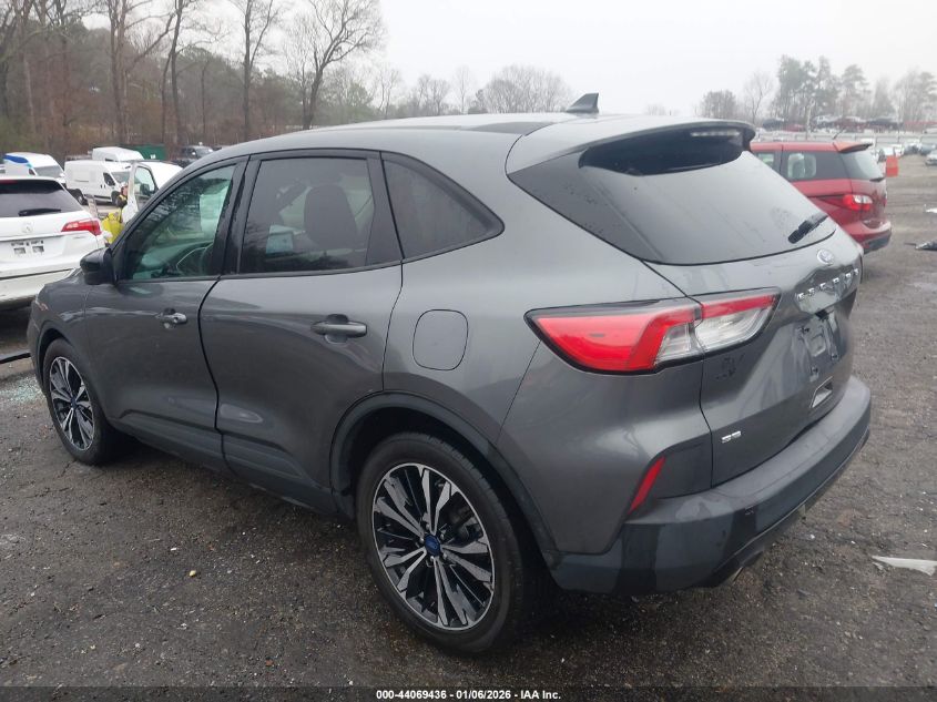 2022 Ford Escape Se