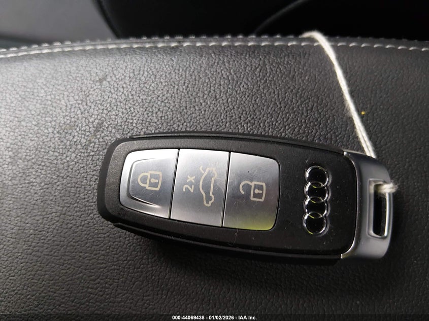2024 Audi S3 Premium Plus Tfsi Quattro S Tronic VIN: WAUH3DGY3RA015058 Lot: 44069438