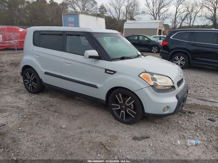 2010 Kia Soul +
