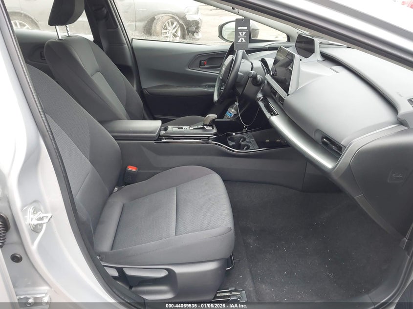 2024 Toyota Prius Le