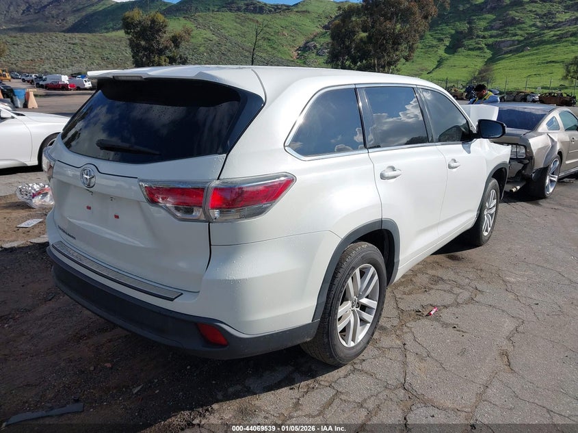 2016 Toyota Highlander Le V6
