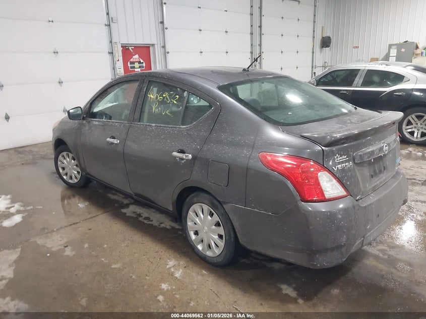 2015 Nissan Versa 1.6 Sv