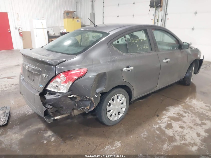 2015 Nissan Versa 1.6 Sv