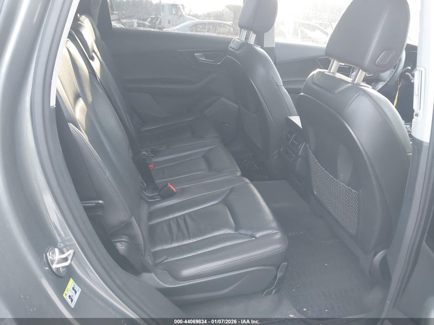 AUDI Q7 2017 VIN WA1LAAF71HD004531