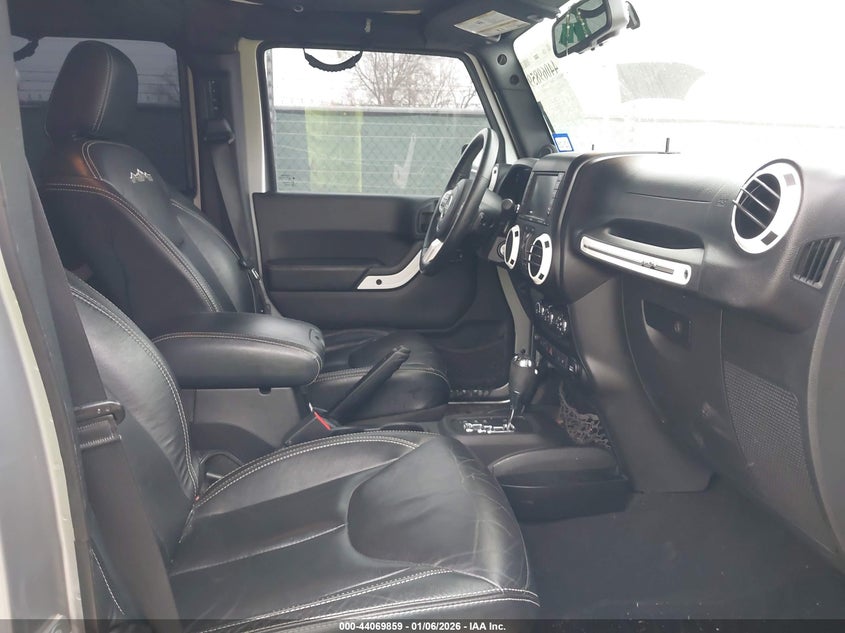 2014 Jeep Wrangler Unlimited Polar Edition