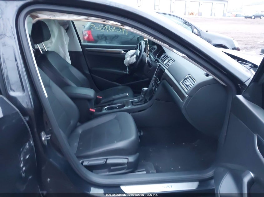 2017 Volkswagen Passat 1.8T Se