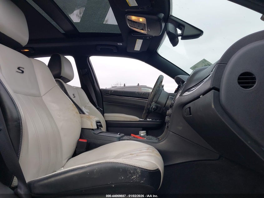 2017 Chrysler 300 300S Awd