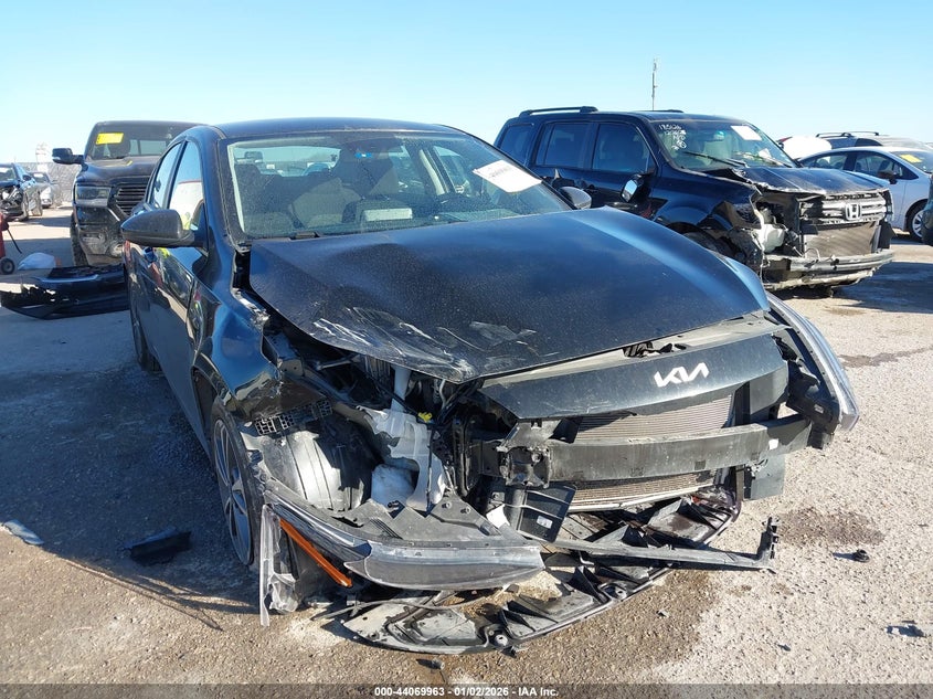 3KPF24AD3RE769724 2024 Kia Forte Lxs auction photo 1