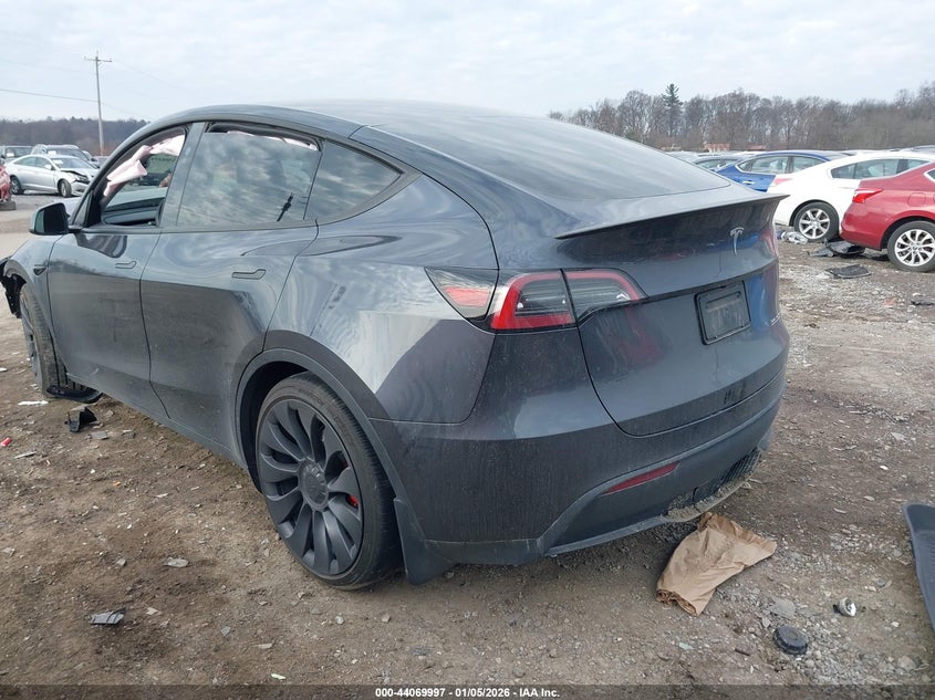 2024 Tesla Model Y Performance Dual Motor All-Wheel Drive