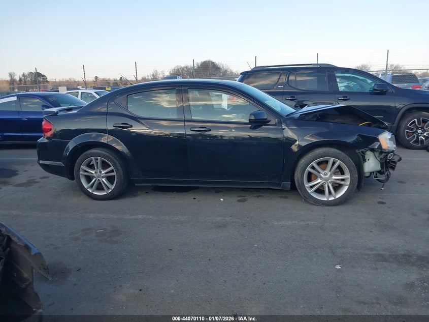 2011 Dodge Avenger Mainstreet VIN: 1B3BD1FG1BN593608 Lot: 44070110