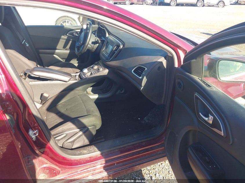 2015 Chrysler 200 Limited