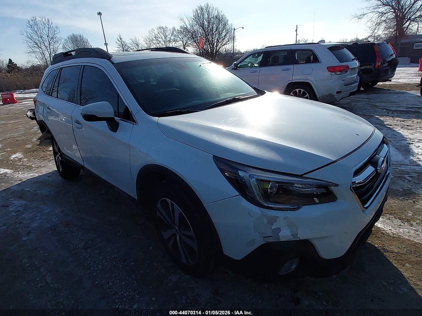 4S4BSANC0J3208211 2018 Subaru Outback 2.5I Limited auction photo 1