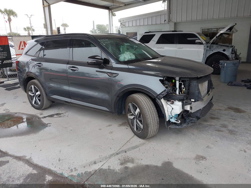 2023 KIA SORENTO S
