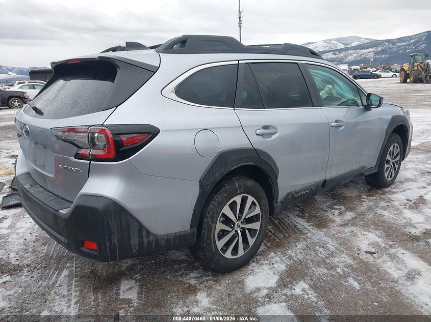 2025 Subaru Outback Premium