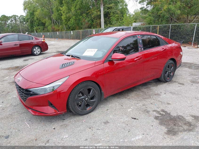 2022 Hyundai Elantra Sel