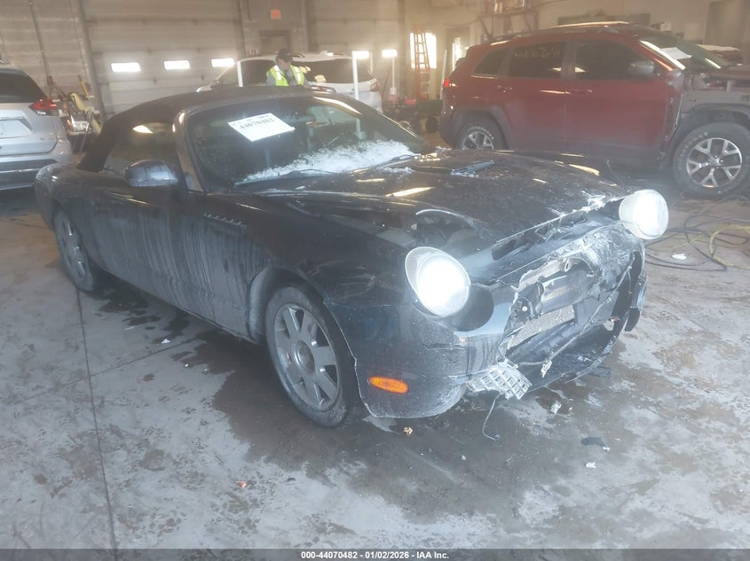 1FAHP60A42Y115253 FORD THUNDERBIRD Photo 1