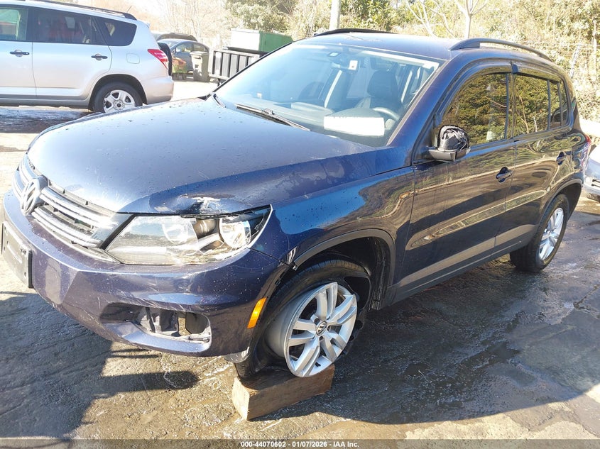 2016 Volkswagen Tiguan R-Line/S/Se/Sel