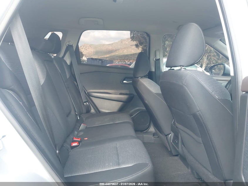 VIN 5N1BT3BA5PC868071 2023 NISSAN ROGUE SV FWD