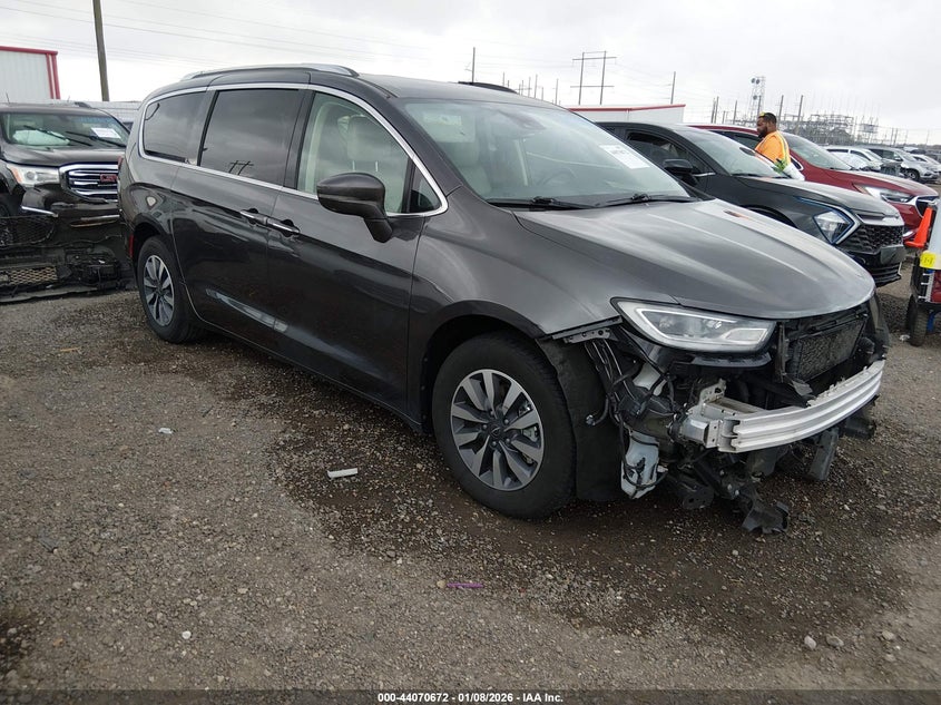 2021 Chrysler Pacifica Hybrid