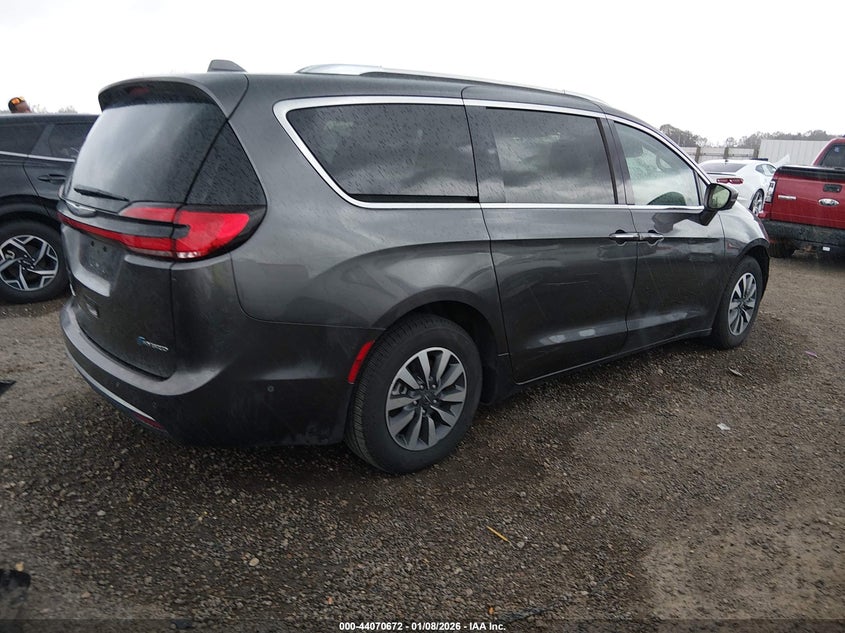 2021 CHRYSLER PACIFICA HYBRID auction photo 4
