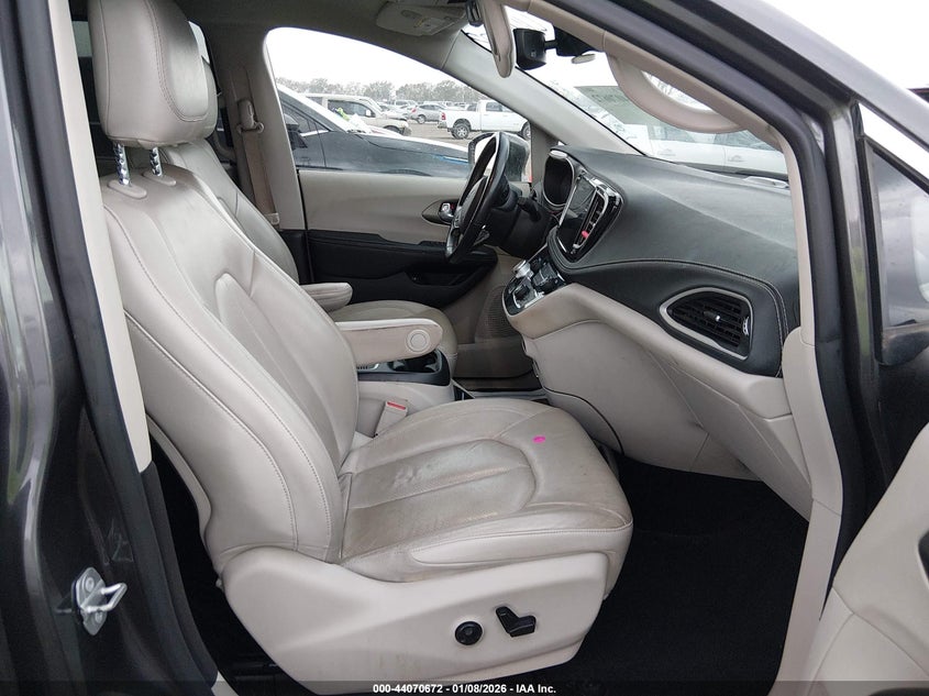 2021 CHRYSLER PACIFICA HYBRID auction photo 5