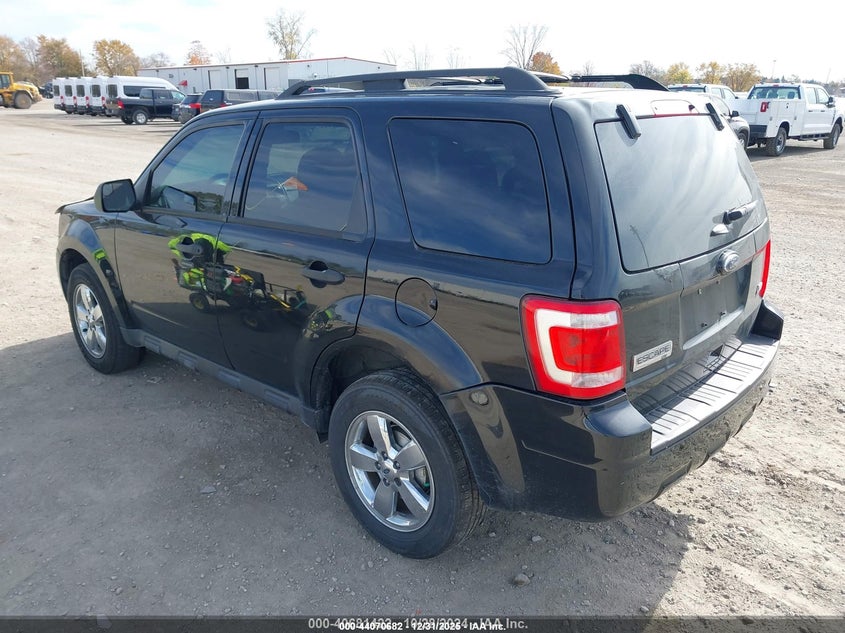 2012 Ford Escape 3.0 Xlt black Lot 111044070682 Vin 1FMCU0DG6CKB84910