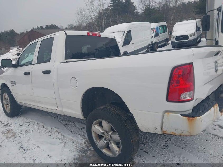 2019 Ram 1500 Classic Express 4X4 6'4 Box