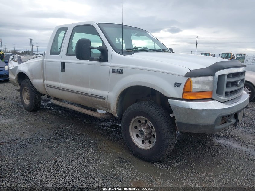 1FTNX21S5YEB58460 2000 Ford F-250 Lariat/Xl/Xlt auction photo 1