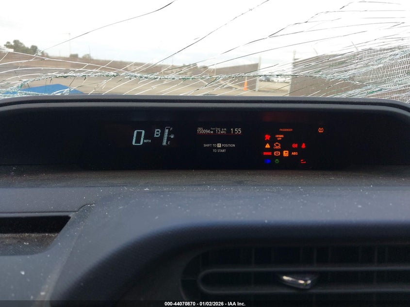 2016 TOYOTA PRIUS C auction photo 7