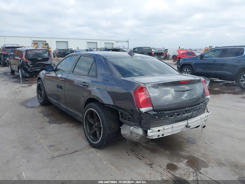 2021 Chrysler 300 Touring