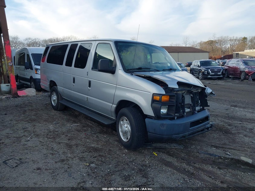 2014 Ford E-350 Super Duty Xl