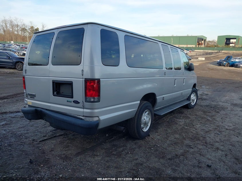 2014 Ford E-350 Super Duty Xl