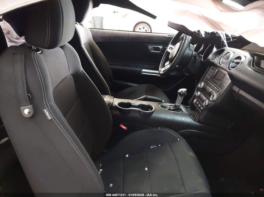 2017 Ford Mustang V6