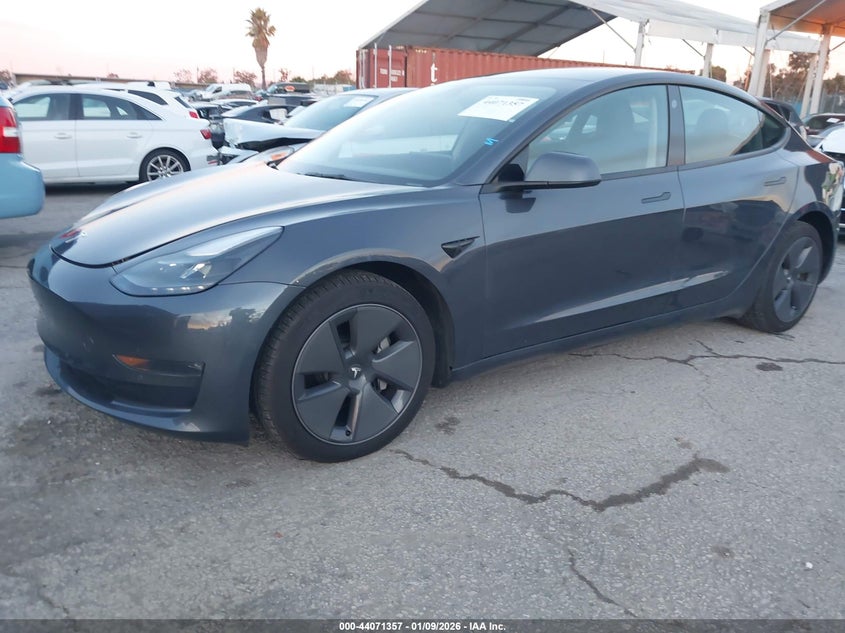 2022 Tesla Model 3 Long Range Dual Motor All-Wheel Drive