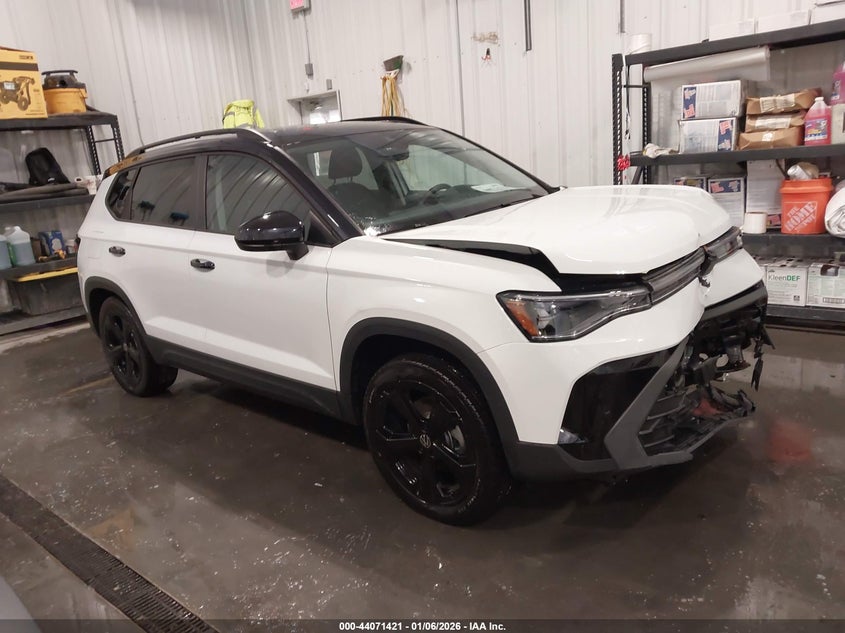 2025 Volkswagen Taos 1.5T Se Black