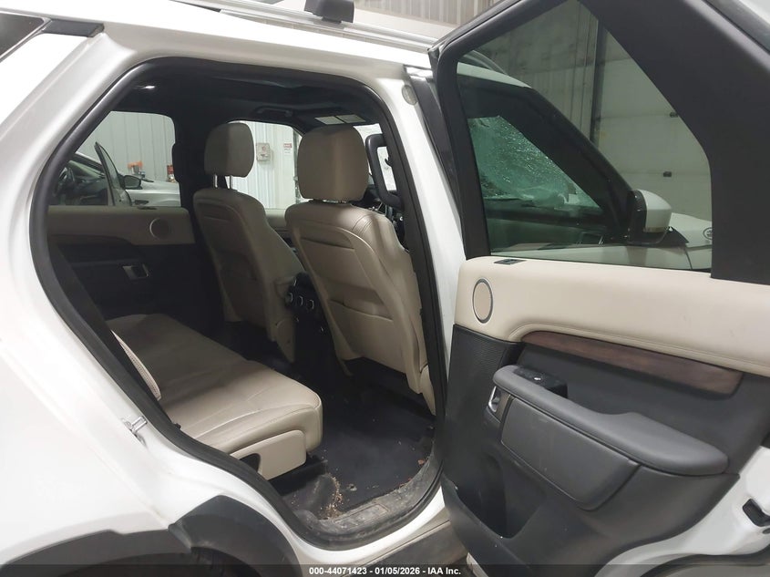 VIN SALRR2RV1K2404156 2019 LAND ROVER DISCOVERY HSE