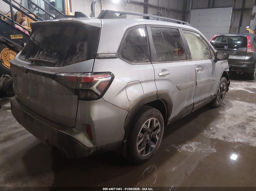 2025 Subaru Forester Premium