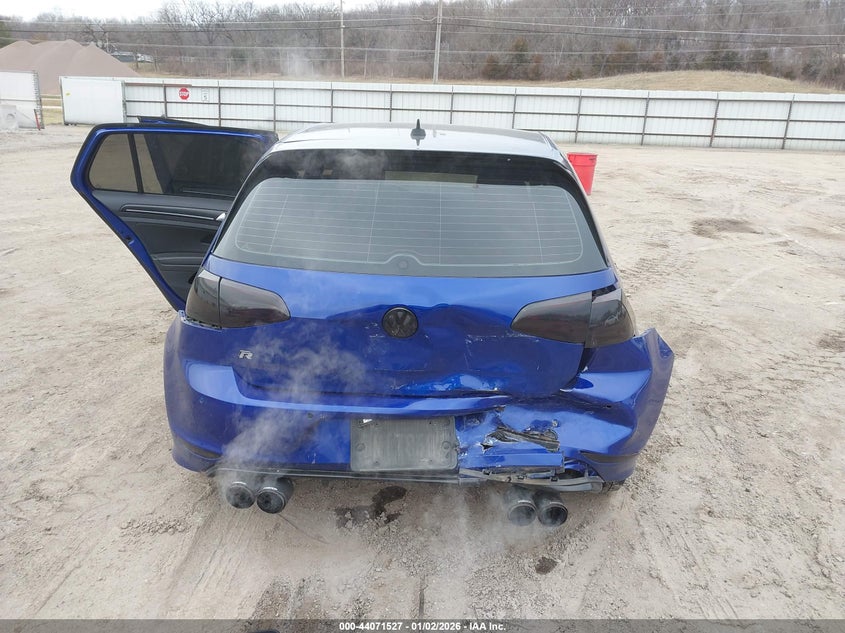 2015 Volkswagen Golf R 4-Door VIN: WVWLF7AU2FW181078 Lot: 44071527