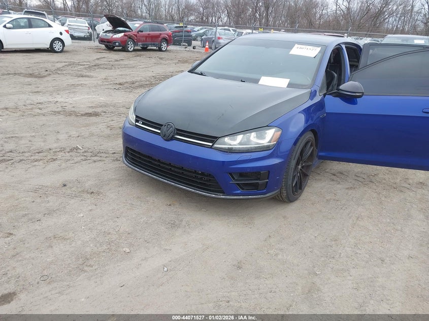 2015 Volkswagen Golf R 4-Door