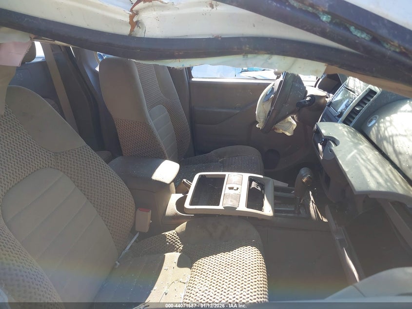 2015 Nissan Frontier Sv