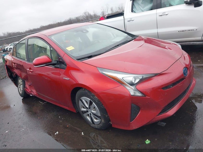 JTDKARFU8H3542137 2017 Toyota Prius Three auction photo 1