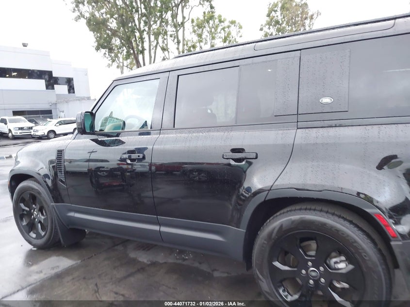 VIN SALEJ7EX8R2345255 2024 LAND ROVER DEFENDER 110 P300