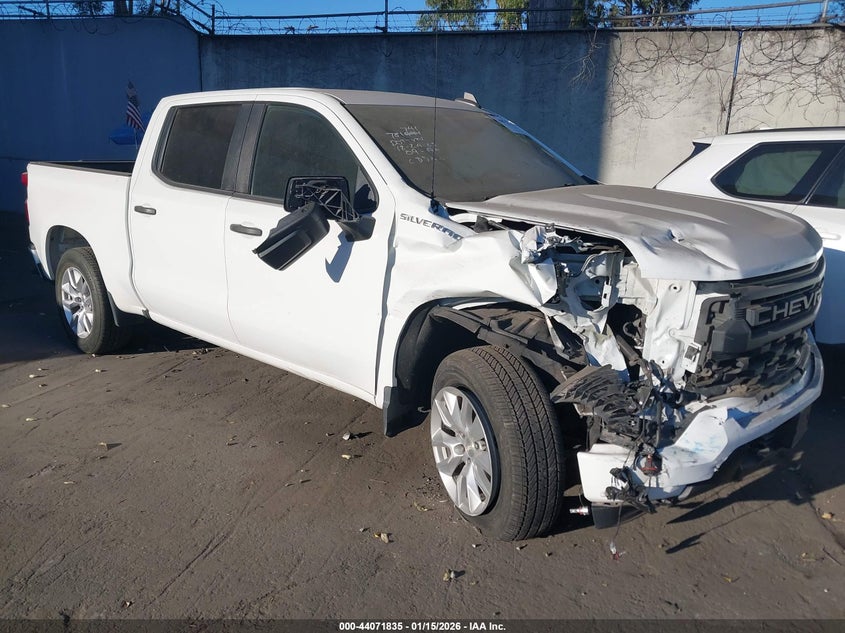 2023 Chevrolet Silverado 1500 2Wd Short Bed Custom
