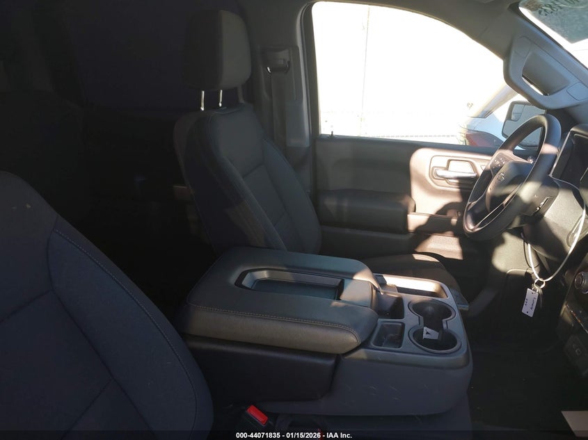 2023 Chevrolet Silverado 1500 2Wd Short Bed Custom