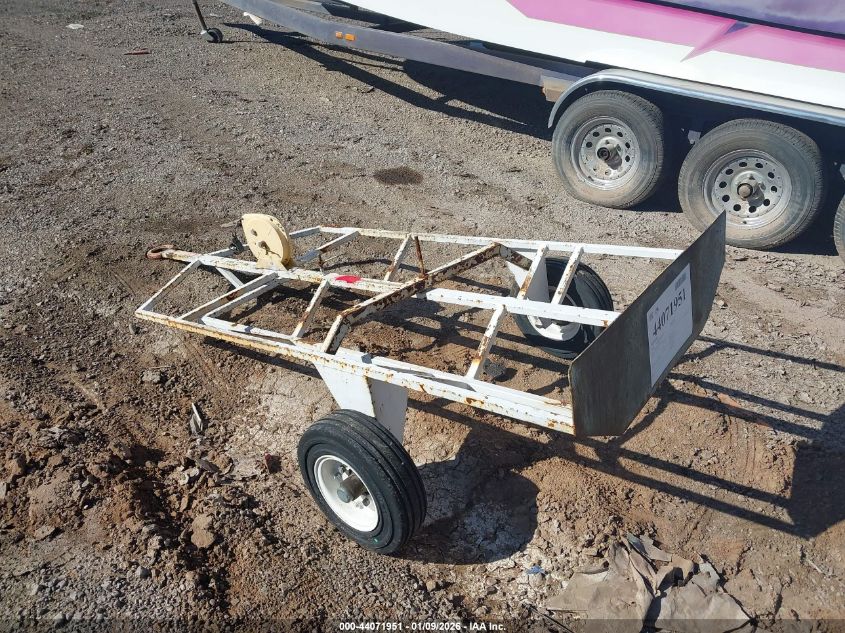 1980 Equipment Gse 003