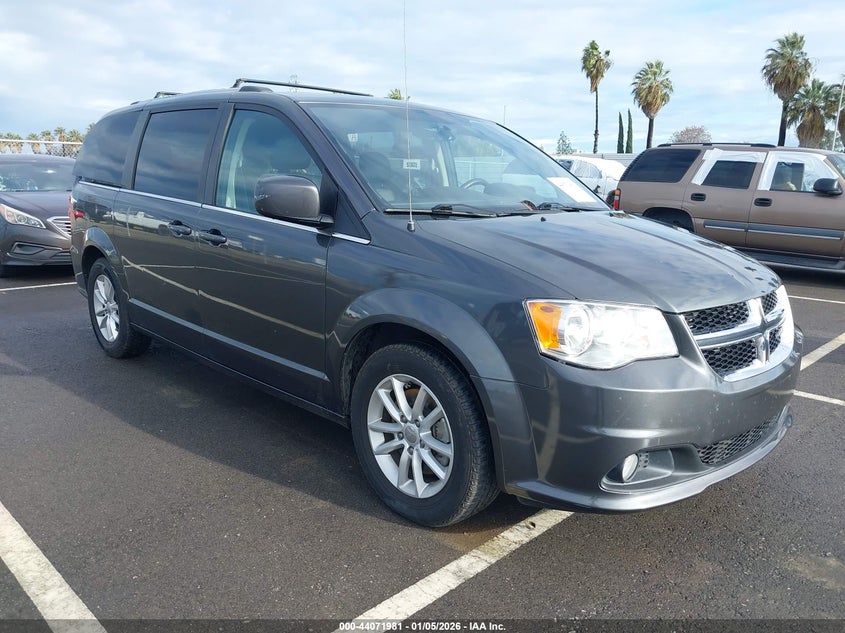 2C4RDGCG5JR250130 2018 Dodge Grand Caravan Sxt auction photo 1