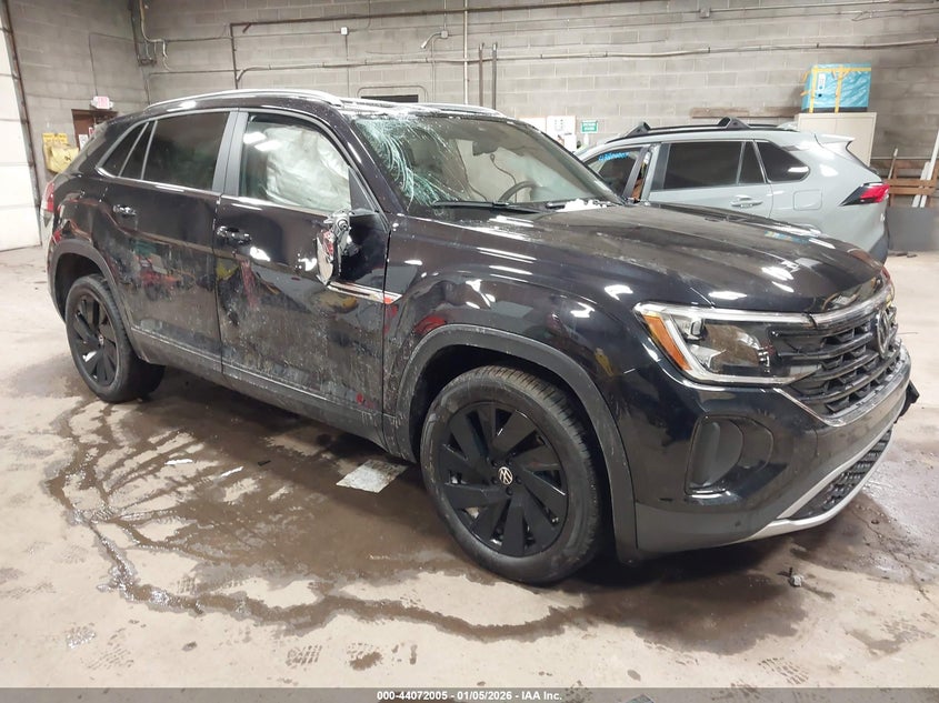 2026 Volkswagen Atlas Cross Sport Se With Technology