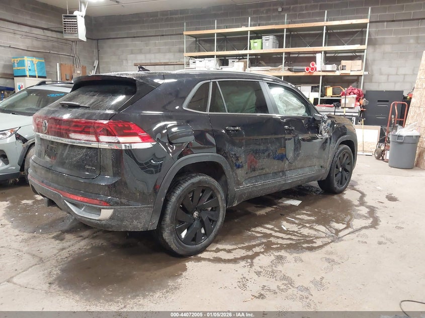 2026 Volkswagen Atlas Cross Sport Se With Technology